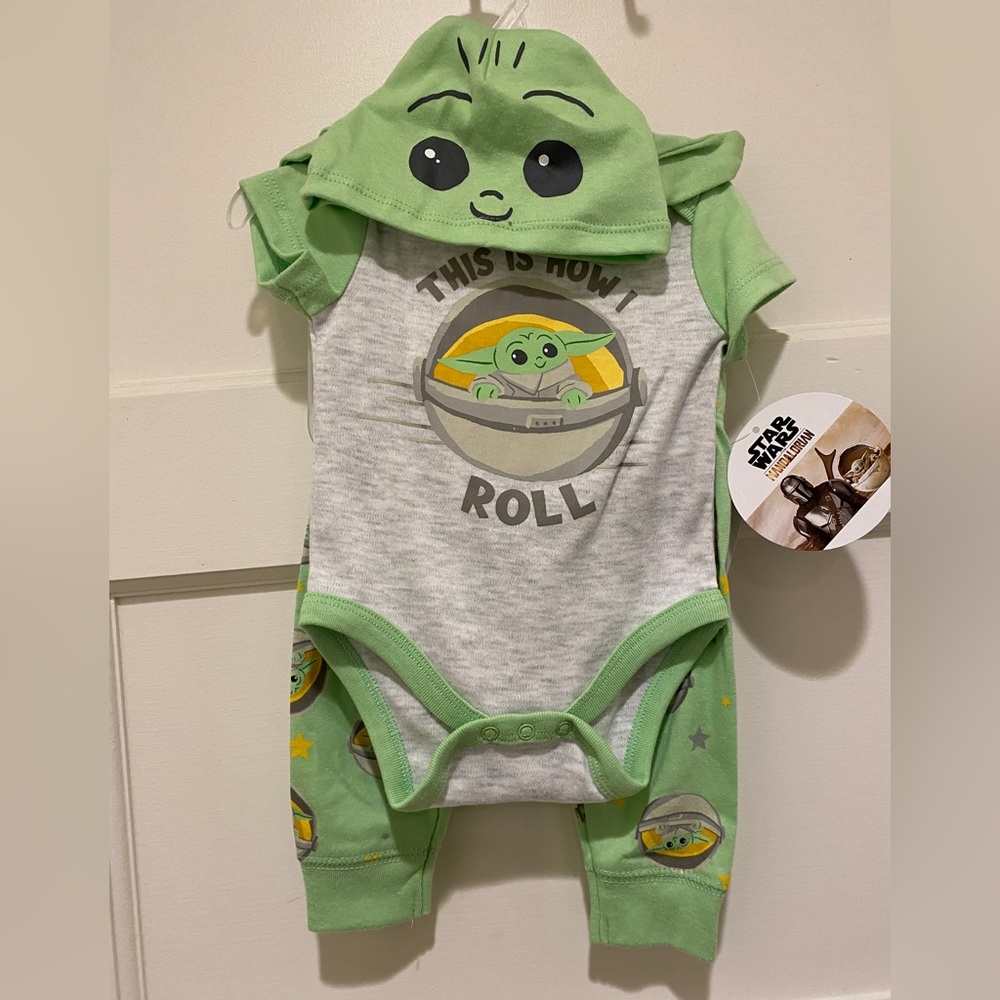 Star Wars Baby 0-3 Months The Mandalorian Grogu 3-piece outfit with hat & pants